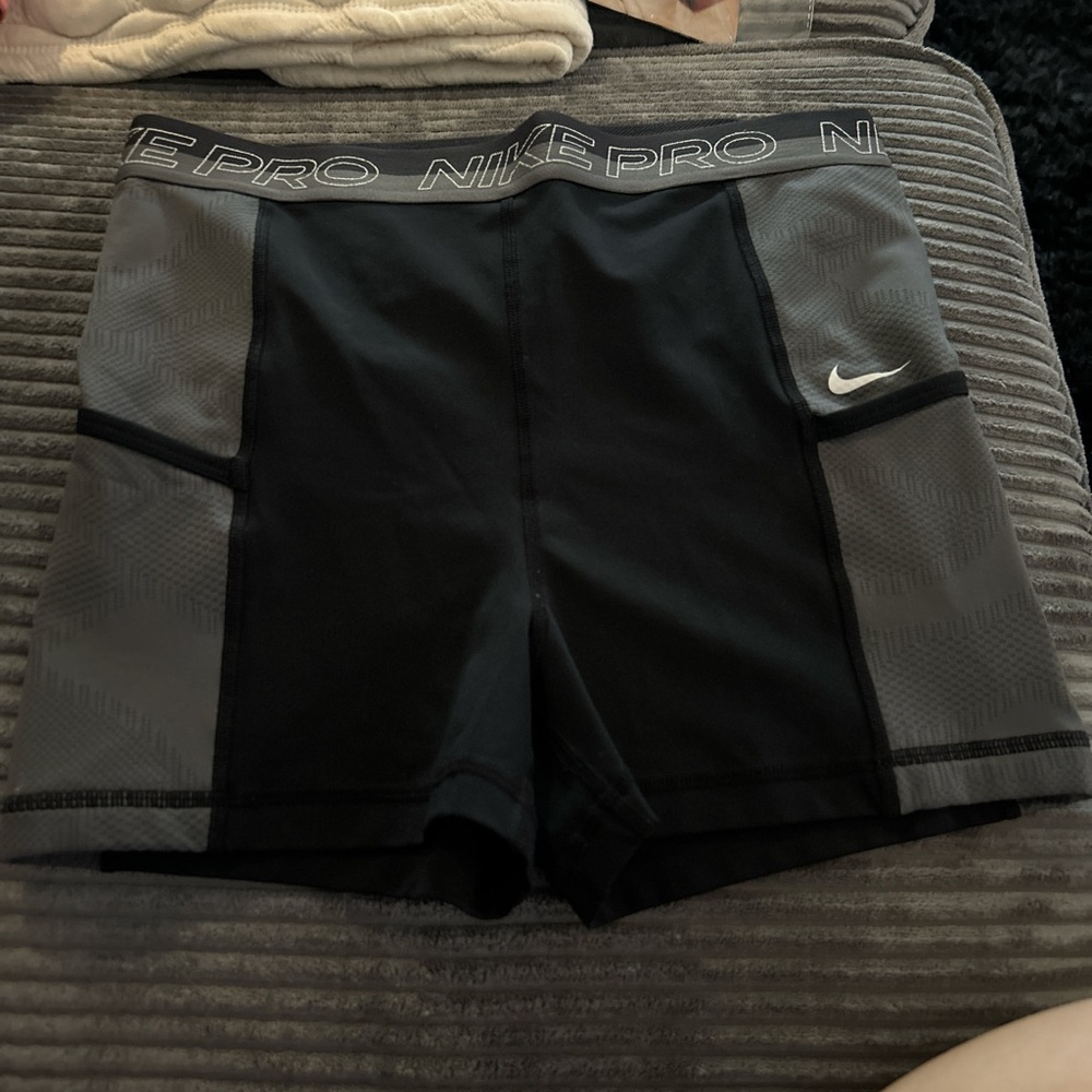 Nike Women's Athletic Shorts in Black and Gray